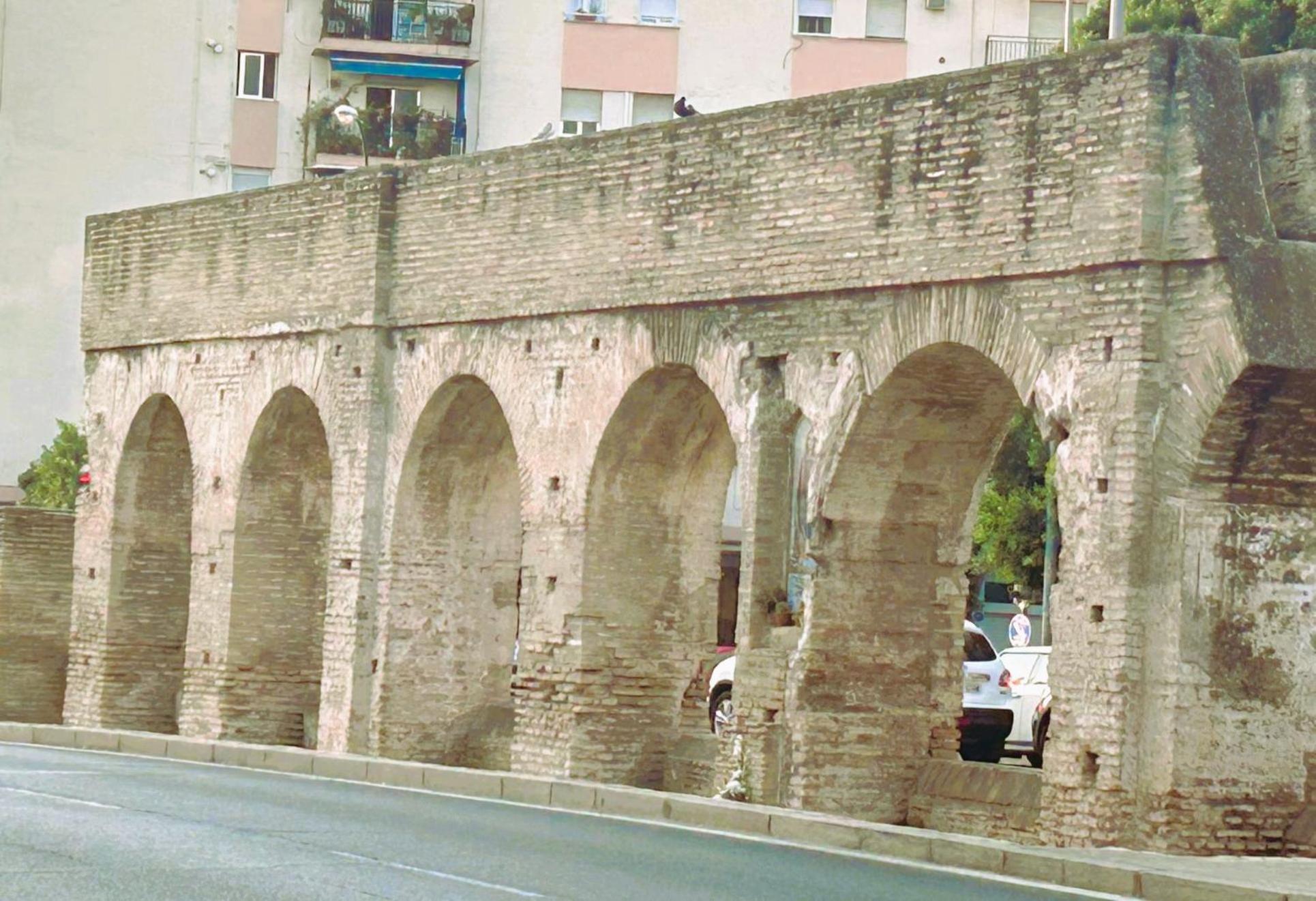 Appartamento Puerta Carmona Siviglia Esterno foto