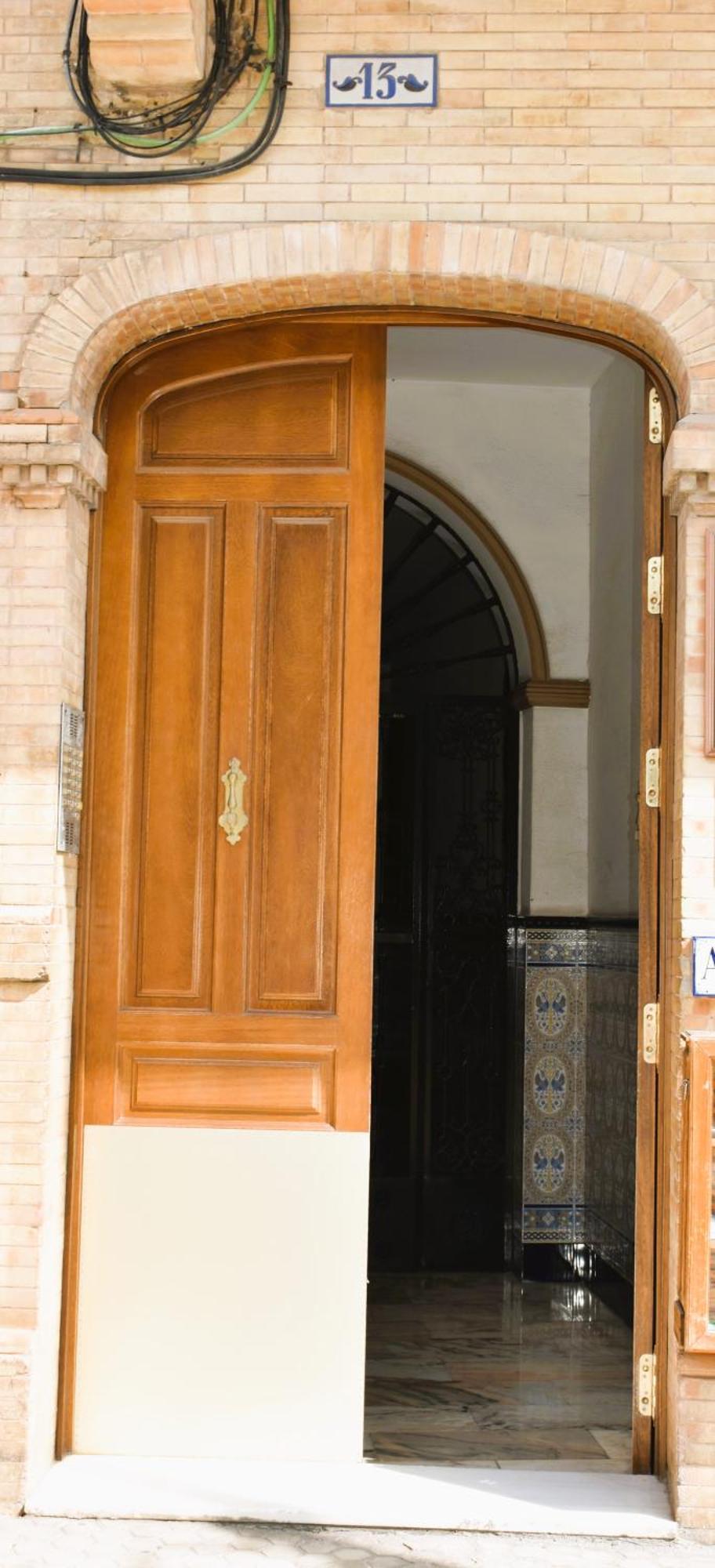 Appartamento Puerta Carmona Siviglia Esterno foto